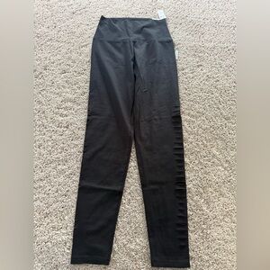Black aerie leggings w/ slits on sides